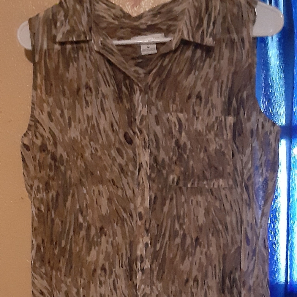LIZ CLAIBORNE TOP SIZE MEDIUM